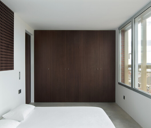 Attic A.N.T. / Pineda Monedero Attic A.N.T. / Pineda Monedero - Interior Photography, Bedroom, Wood, Door