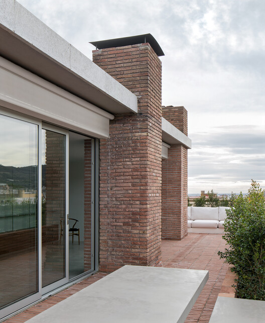 Attic A.N.T. / Pineda Monedero Attic A.N.T. / Pineda Monedero - Image 15 of 17