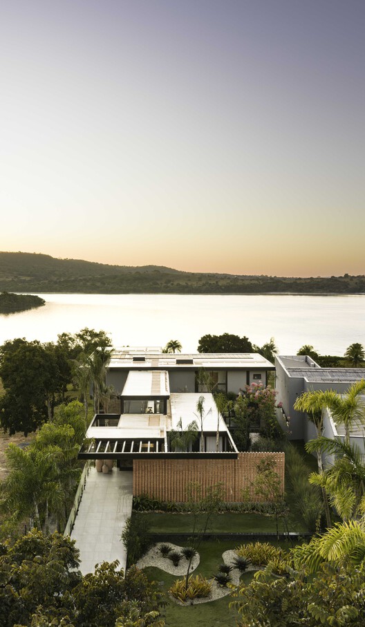 Lake House / Dayala e Rafael arquitetos associados - Exterior Photography
