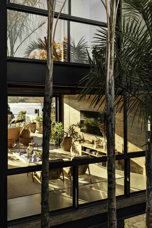 Lake House / Dayala e Rafael arquitetos associados - Exterior Photography, Wood, Balcony