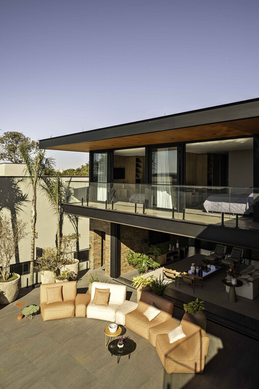Lake House / Dayala e Rafael arquitetos associados - Image 18 of 24