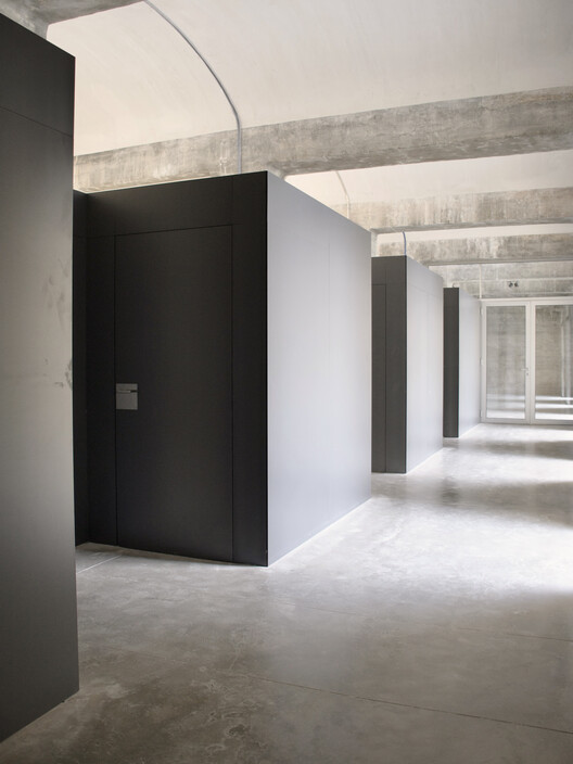Cistern Conversion into Multi-Purpose Space / Estudio Úbeda Valero + Roque Carlos Valero - Interior Photography, Concrete
