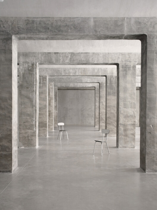 Cistern Conversion into Multi-Purpose Space / Estudio Úbeda Valero + Roque Carlos Valero - Interior Photography, Concrete, Column