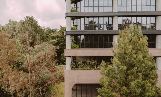Indie Lab Office Building / StudioSC + Base Taller - Exterior Photography