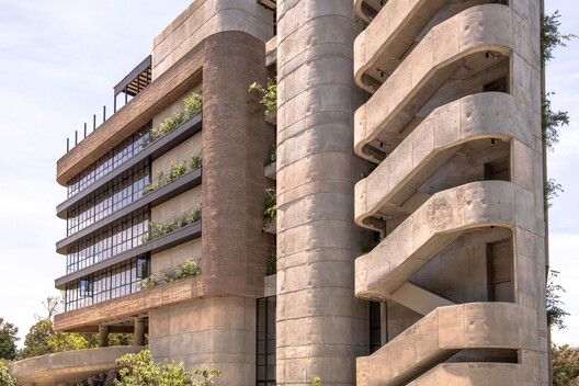 Indie Lab Office Building / StudioSC + Base Taller - Exterior Photography, Concrete