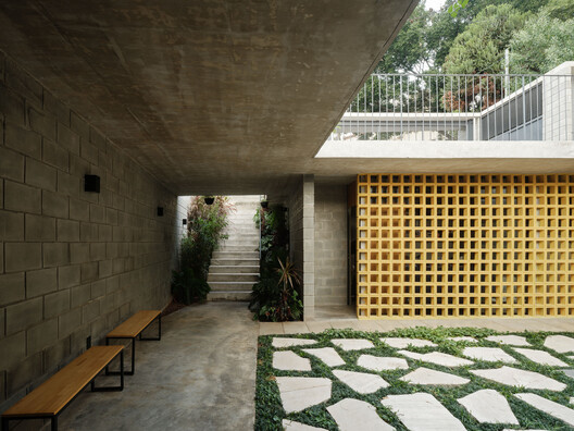 Camboriú House / Terra e Tuma Arquitetos Associados