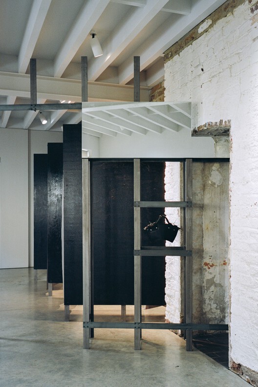 Pop-Up Store THE FRIDGE, ONATERI’s / Clube - Imagem 3 de 20