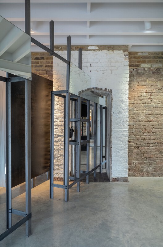 Pop-Up Store THE FRIDGE, ONATERI’s / Clube - Imagem 8 de 20