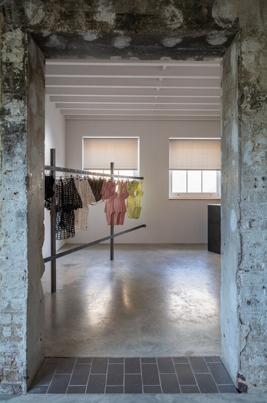 Pop-Up Store THE FRIDGE, ONATERI’s / Clube - Fotografia de Interiores, Concreto