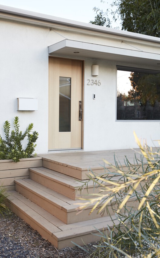 Silverlake Terrace Bungalow Renovation and Extension / ARA-la - Interior Photography, Wood, Stairs, Door, Concrete