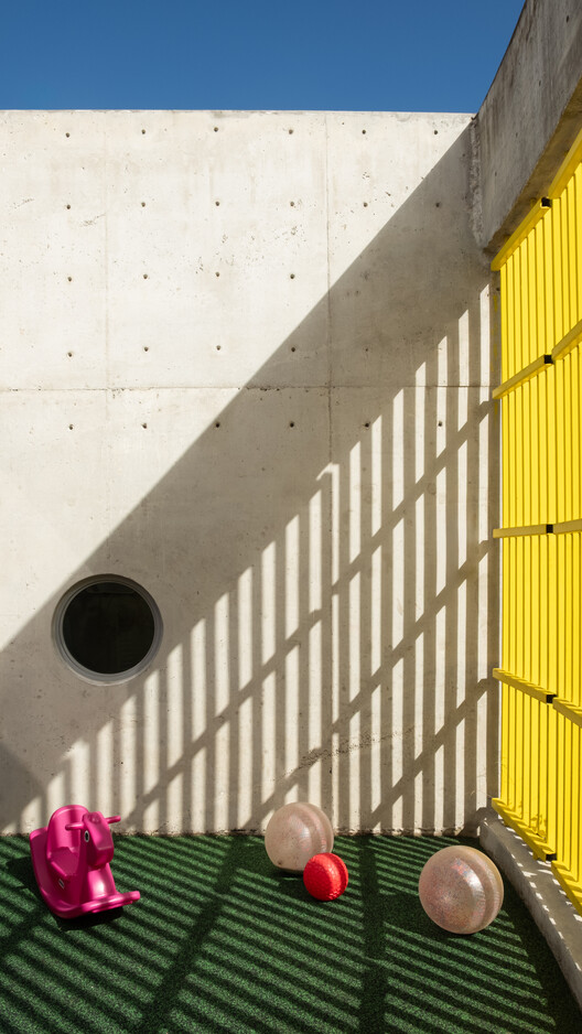 Jardim de Infância Ciales / Toro Arquitectos - Imagem 19 de 31