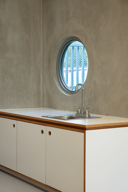 Jardim de Infância Ciales / Toro Arquitectos - Fotografia de Interiores, Pia