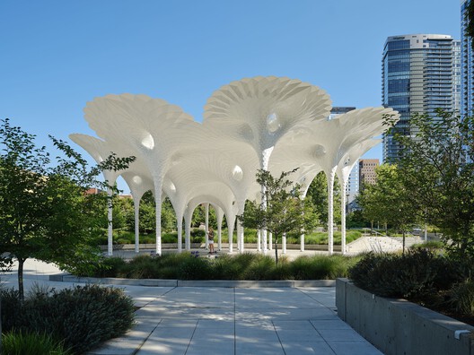 Piloti Installation / MARC FORNES / THEVERYMANY - Exterior Photography, Garden