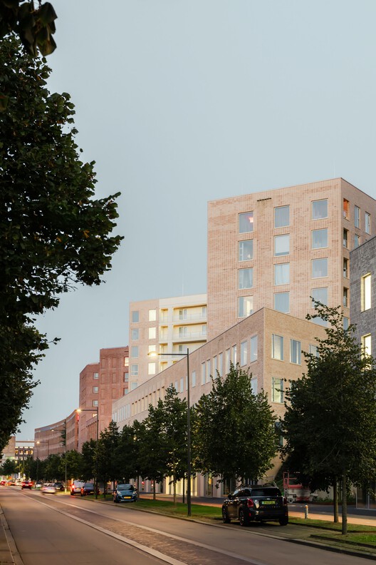 5TRACKS Mixed-Use District / Shift Architecture Urbanism + Powerhouse Company - Exterior Photography