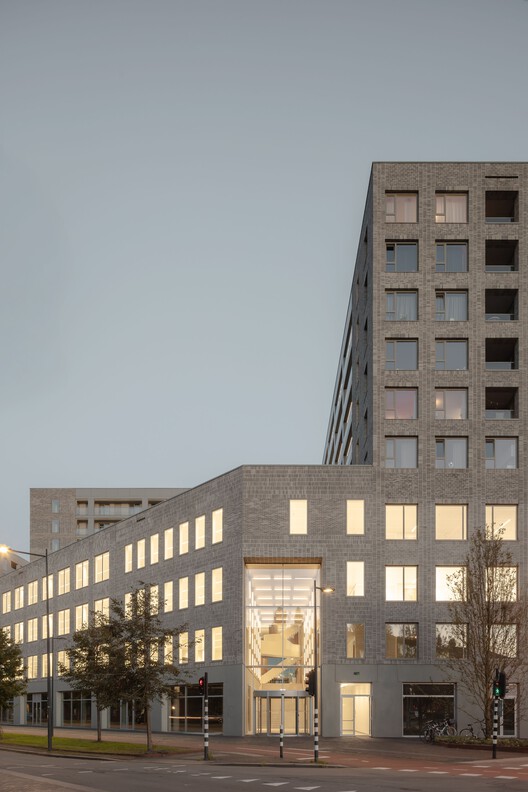 5TRACKS Mixed-Use District / Shift Architecture Urbanism + Powerhouse Company - Exterior Photography
