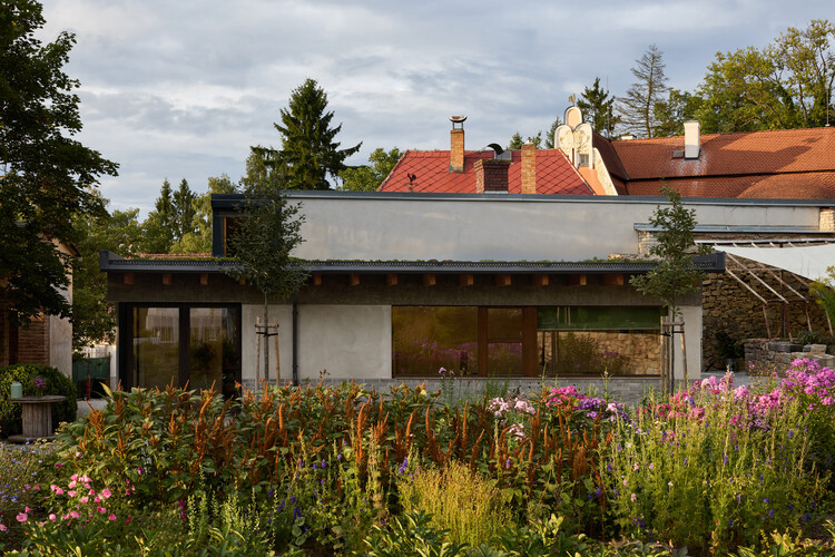 Kraffer Community Garden / matěj šebek architekti + Ateliér Za Mák - Park