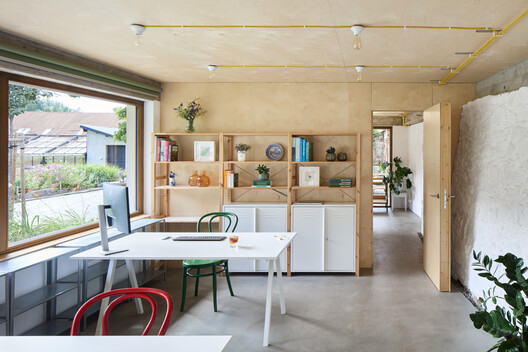 Kraffer Community Garden / matěj šebek architekti + Ateliér Za Mák - Interior Photography, Wood, Shelving, Chair