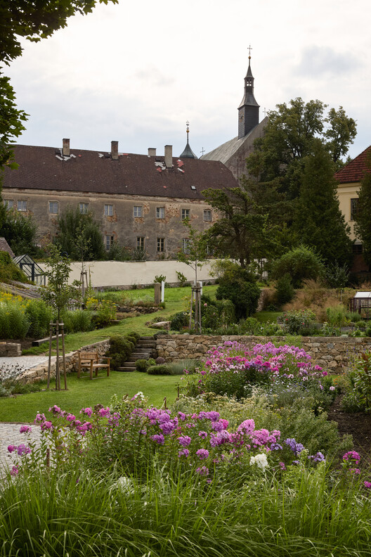 Kraffer Community Garden / matěj šebek architekti + Ateliér Za Mák - Image 22 of 28