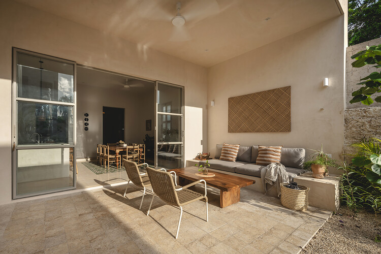 Goliana House / Taller, Diseño y Arquitectura - Fotografía interior, sala de estar, madera, sillas, mesas