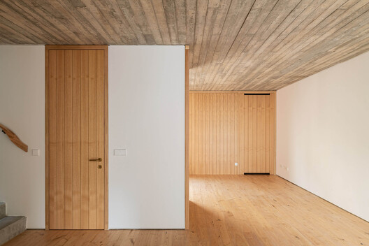 Vila Sanches / Menos é Mais Arquitectos - Fotografia de Interiores, Armário, Madeira