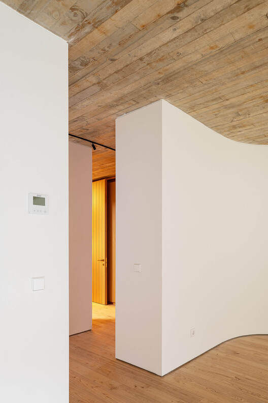 Vila Sanches / Menos é Mais Arquitectos - Imagem 15 de 23