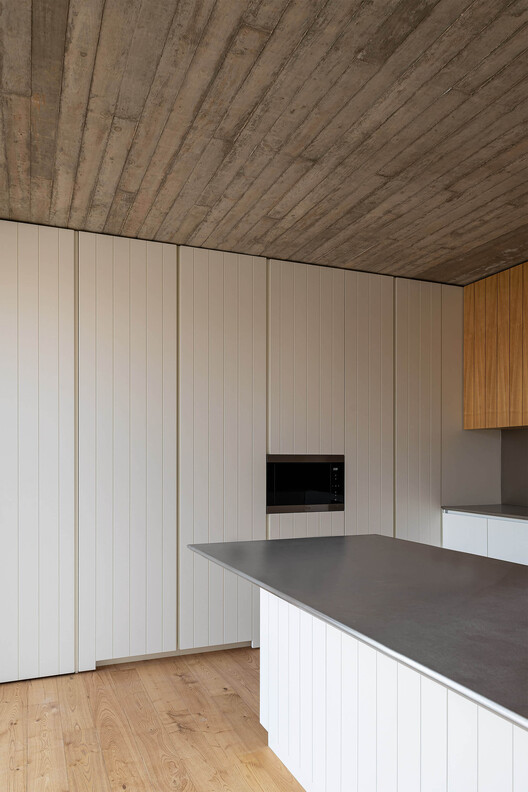 Vila Sanches / Menos é Mais Arquitectos - Fotografia de Interiores, Cozinha, Madeira, Bancada