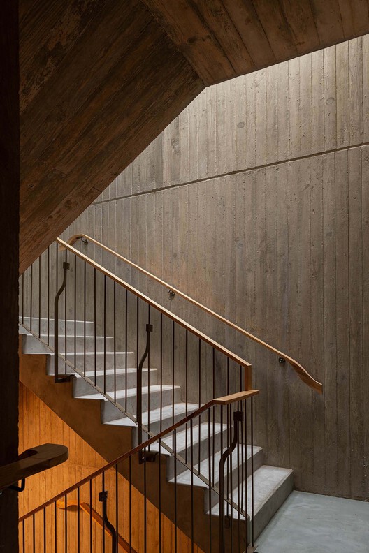 Vila Sanches / Menos é Mais Arquitectos - Imagem 8 de 23