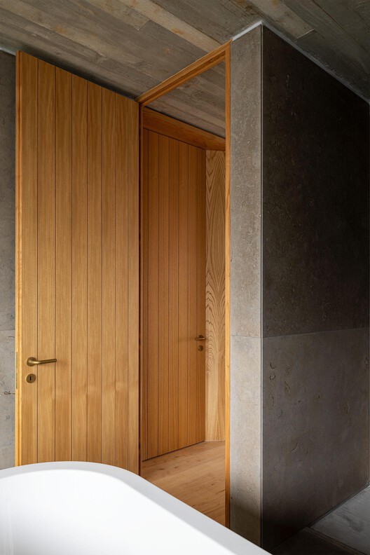 Vila Sanches / Menos é Mais Arquitectos - Imagem 18 de 23