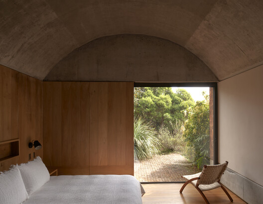 Tradition, Innovation and Experimentation: Contemporary Mexican House Through the Lens of Edmund Sumner - Image 12 of 25