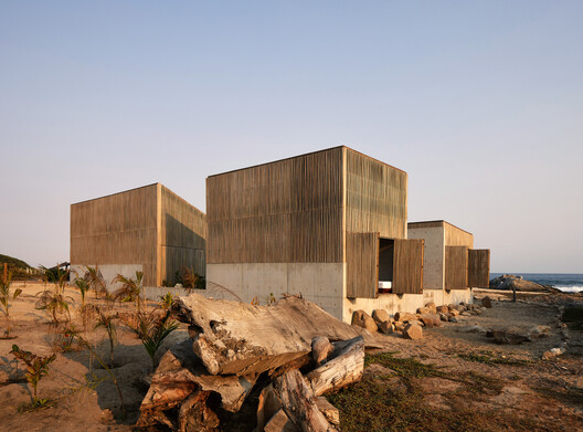 Tradition, Innovation and Experimentation: Contemporary Mexican House Through the Lens of Edmund Sumner - Image 9 of 25