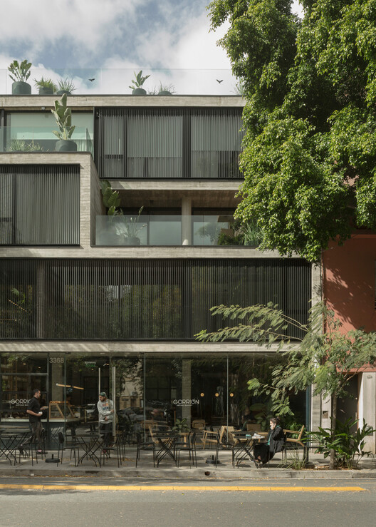 Casas Urbanas Newbery / Dieguez Fridman Casas Urbanas Newbery / Dieguez Fridman - Fotografía exterior