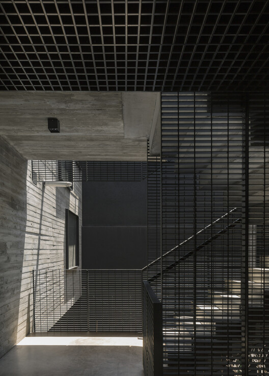 Casas Urbanas Newbery / Dieguez Fridman Casas Urbanas Newbery / Dieguez Fridman - Imagen 14 de 26