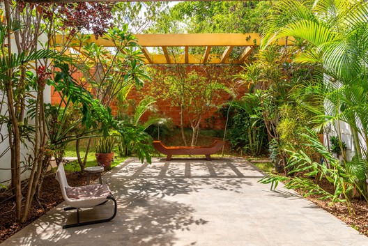 Casa Tocama / Paralelas Arquitetura - Fotografía exterior, Jardín, Patio interior