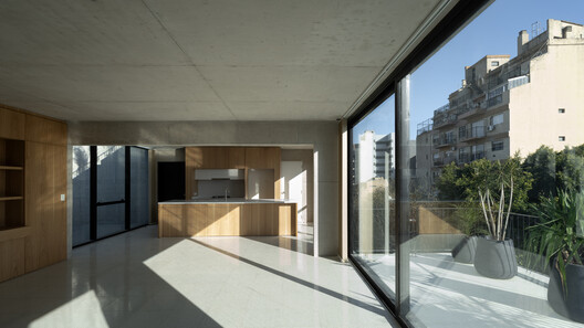 Viviendas en la calle Conesa / MONOBLOCK - Fotografía interior, Cocina, Concreto, Balcón