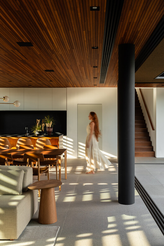 CASA BURITIS / AGRIRRE Arquitetura - Interior de fotografía, Madeira
