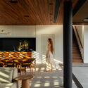 CASA BURITIS / AGRIRRE Arquitetura - Interior de fotografía, Madeira