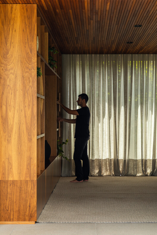 Casa Buritis / Aguirre Arquitetura - Fotografía interior, Madera