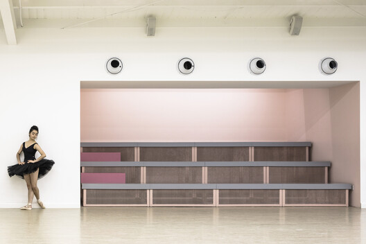 Choreographing Space: Architecture and Dance as Interdisciplinary Practices - Image 30 of 40