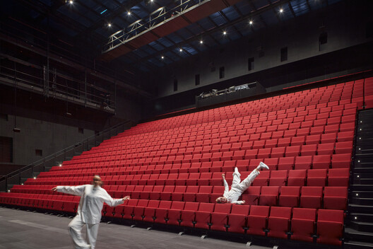 Choreographing Space: Architecture and Dance as Interdisciplinary Practices - Image 32 of 40