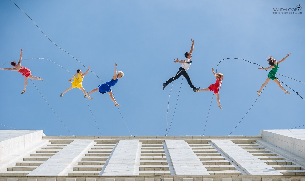Gallery of Choreographing Space: Architecture and Dance as ...