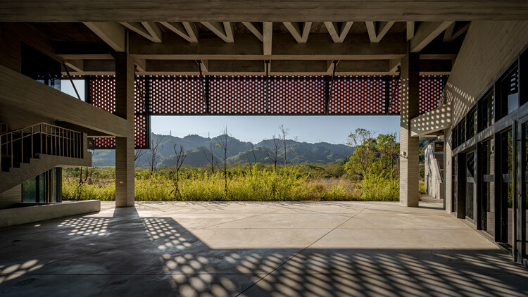 Centro de Visitantes do Jardim Literário Hakka Miaoli / Guu Architects & Associates - Imagem 16 de 41