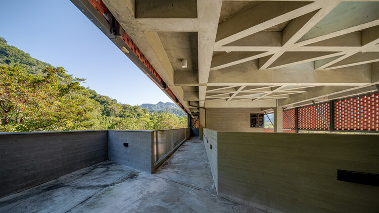Centro de Visitantes do Jardim Literário Hakka Miaoli / Guu Architects & Associates - Imagem 14 de 41