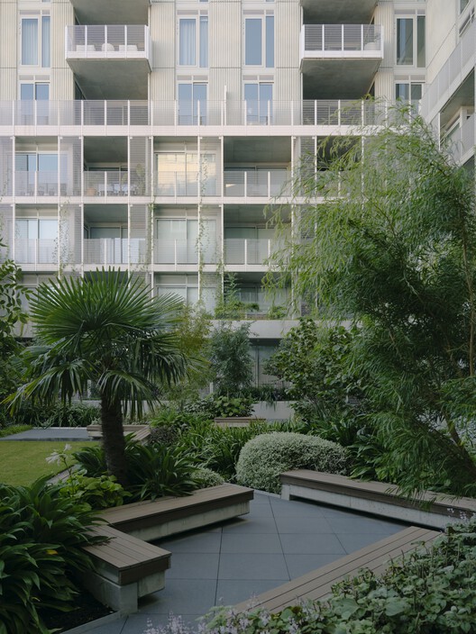 Brunswick Yard / Carr - Exterior Photography, Balcony, Garden, Courtyard