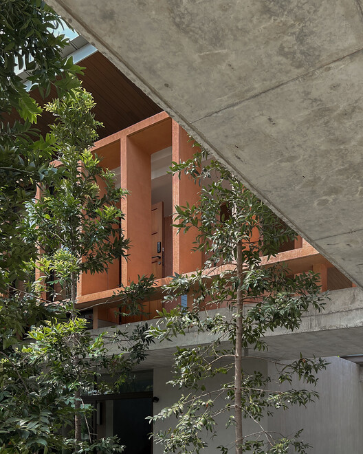 Banyan Tree House  / Anonym - Image 7 of 32