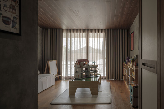 Banyan Tree House  / Anonym - Interior Photography, Wood, Lighting, Table, Chair