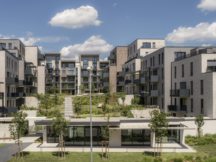 Lake 11 Home & Park / Coldefy + DDS - Image 2 of 29