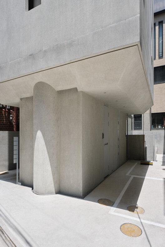 Surreally so Real / FHHH friends - Interior Photography, Concrete