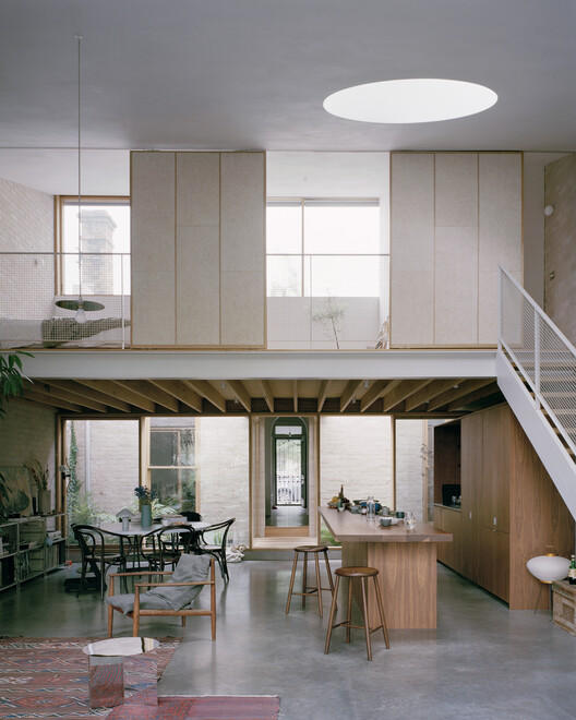 Carlton Cottage / Lovell Burton Architecture - fotografía de interiores, madera, sillas