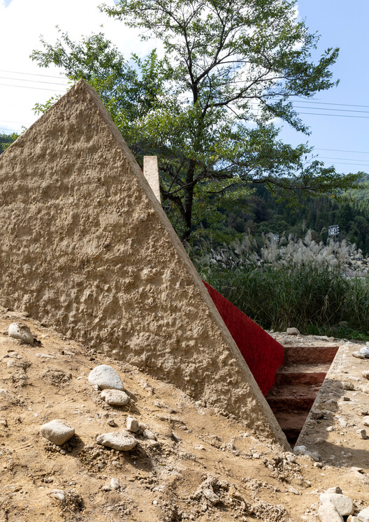 Shrine of Triskele / HAJIME YOSHIDA ARCHITECTURE - Image 10 of 18