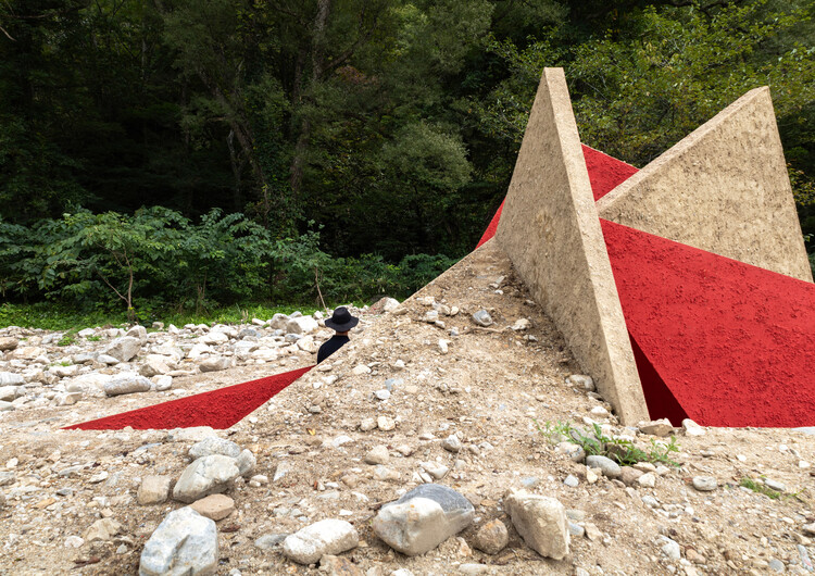 Shrine of Triskele / HAJIME YOSHIDA ARCHITECTURE - Image 5 of 18